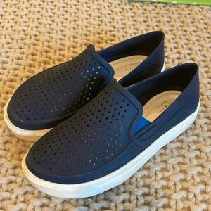 Boys Citibank Roka slip on crocs